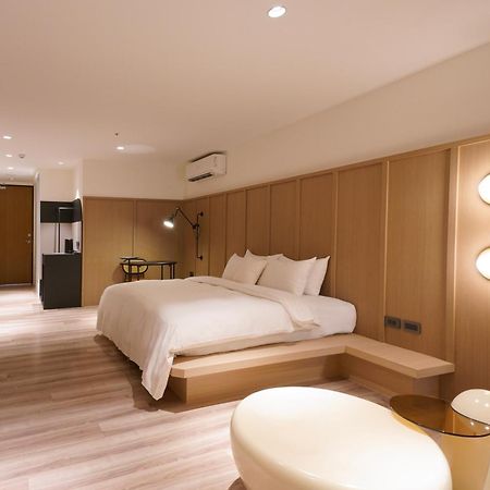 Hope Hotel Тайнан Екстериор снимка