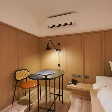 Hope Hotel Тайнан Екстериор снимка
