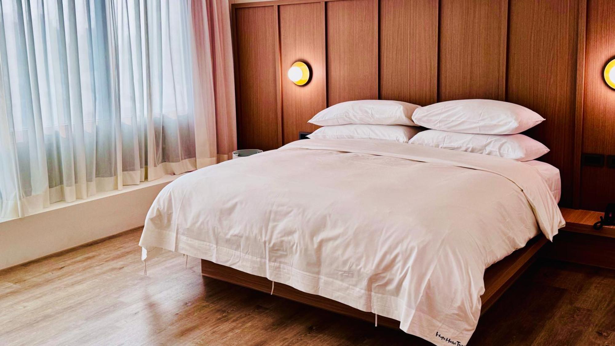 Hope Hotel Тайнан Екстериор снимка