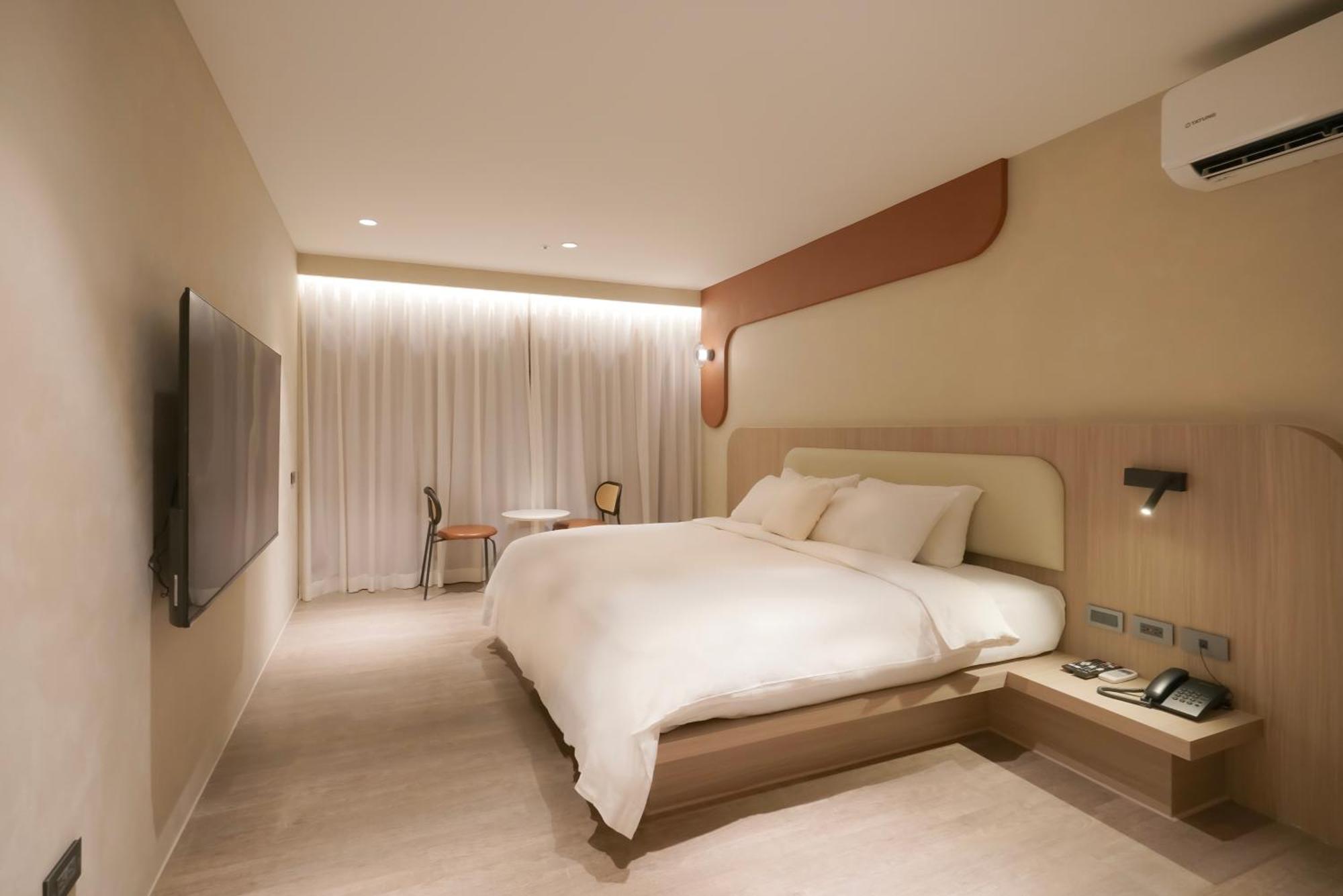 Hope Hotel Тайнан Екстериор снимка